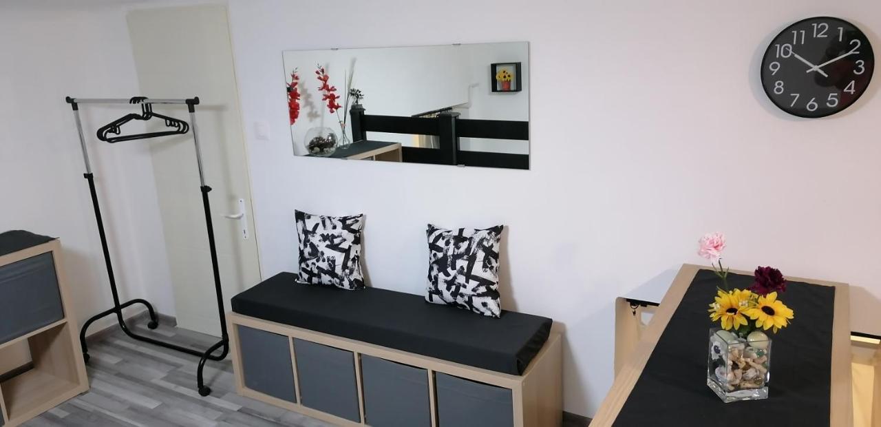 Little-Oasis Apartment Budapest Exteriör bild